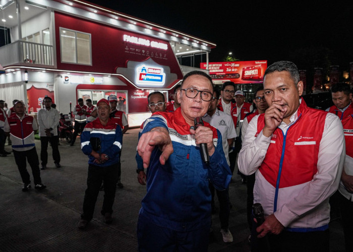Pastikan Kesiapan BBM Arus Mudik 2026, Komisaris Utama Pertamina Tinjau SPBU Rest Area KM 57