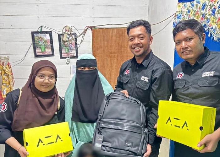 AZA x Disway Grup Salurkan Bantuan Sepatu dan Tas untuk Keluarga Almarhum Mandala