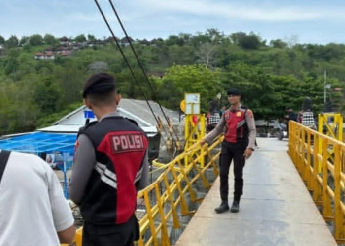 Pagar Lapuk, Dua Turis Belanda Tercebur dari Jembatan Kuning Nusa Lembongan