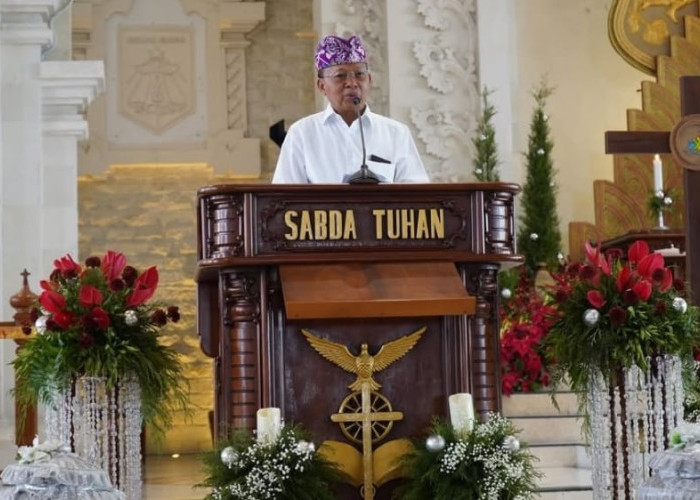 Hadiri Misa Natal di Katedral Denpasar, Koster Soroti Penguatan Moral Generasi Muda