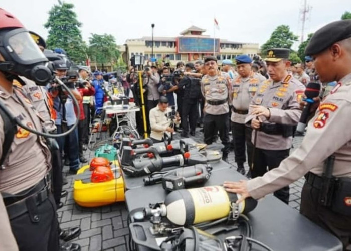 Hadapi Musim Hujan, Polri Kerahkan 155 Ribu Personel Siaga Bencana di Seluruh Indonesia