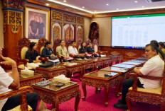 Mahayastra Tekankan Ketepatan Waktu Penyusunan LKPD 2025 dalam Rapat Pemkab Gianyar